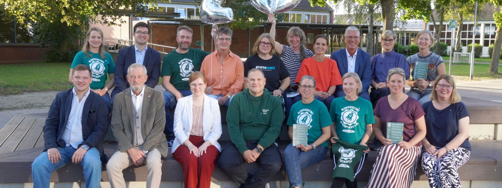 20 Jahre Kinderuni mit Ehemaligen und Foerderer