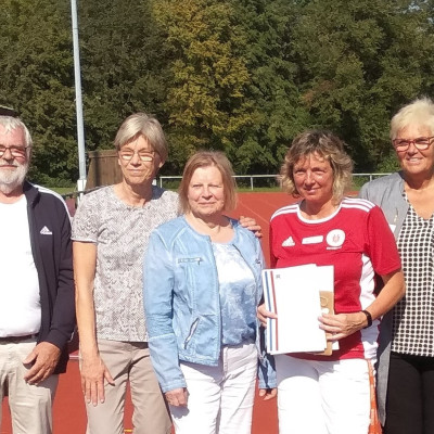 Die Ostholsteiner Moin Vereinsheldin des Monats August ausschnitt