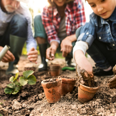 Gartenarbeit Canva freie Nutzung