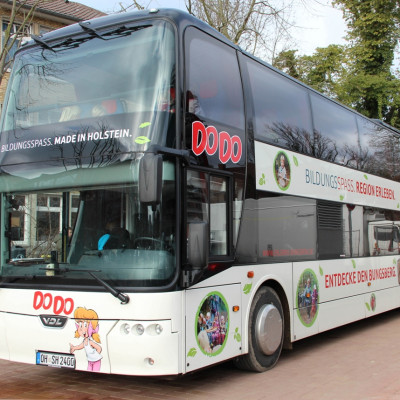 Taufe Bus 1 Klein